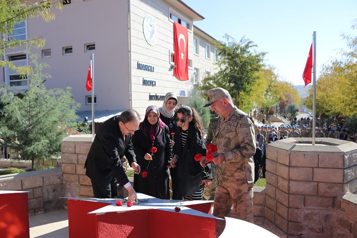 Siirt’te Helikopter Kazasında Şehit Olan 17 Mehmetçik, Dualarla Anıldı