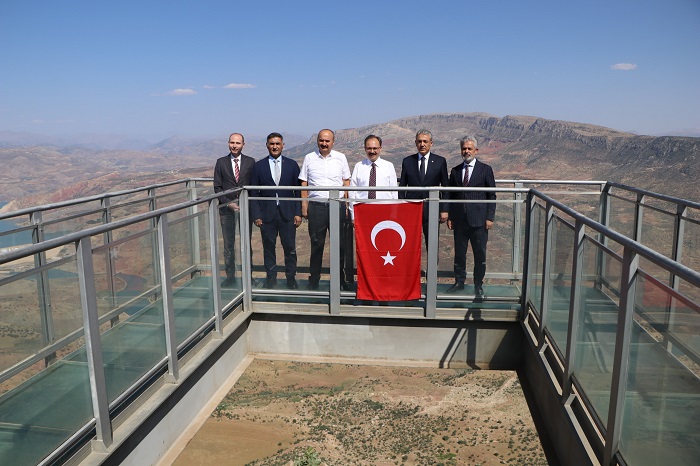 Valiler Heyeti Siirt’te Kültürel Ziyaretlerde Bulundu